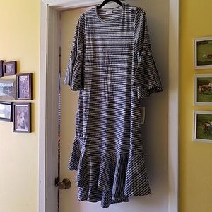 LuLaRoe Maurine Medium dress NWT